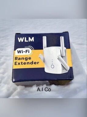 WLM Wi-Fi Range Extender Speeds up to a GB Dual Band 2.4 GHz 300 Mbps 9000sq Cov